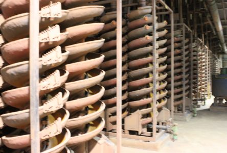 L'usine possède 2500 spirales qui séparent le minerai de la silice. Au moins 1000 spirales seront changées pour améliorer la technologie de récupération de minerai.
